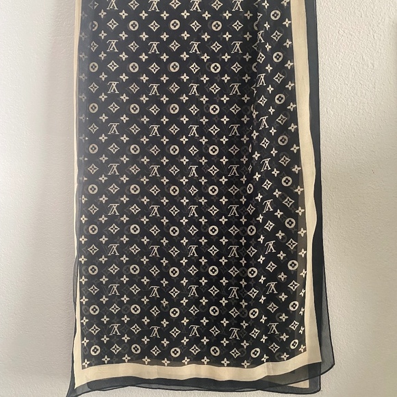 Vintage Louis Vuitton Black Cream Monogram Silk Scarf Authentic - Picture 8 of 12